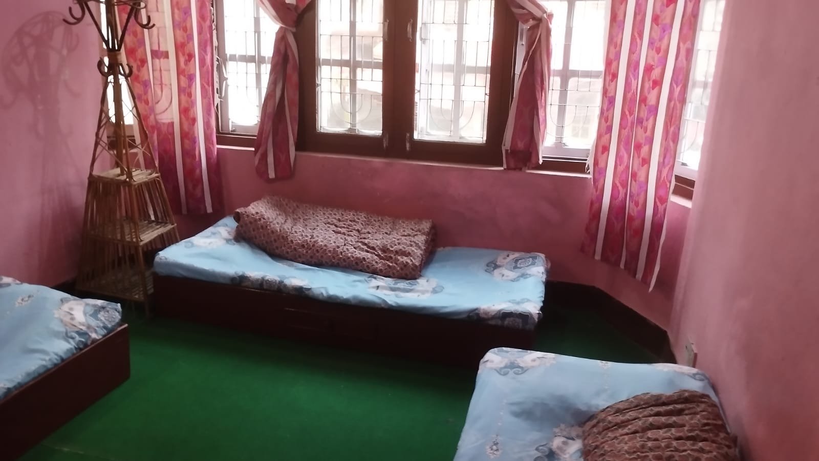 Muskan girls hostel