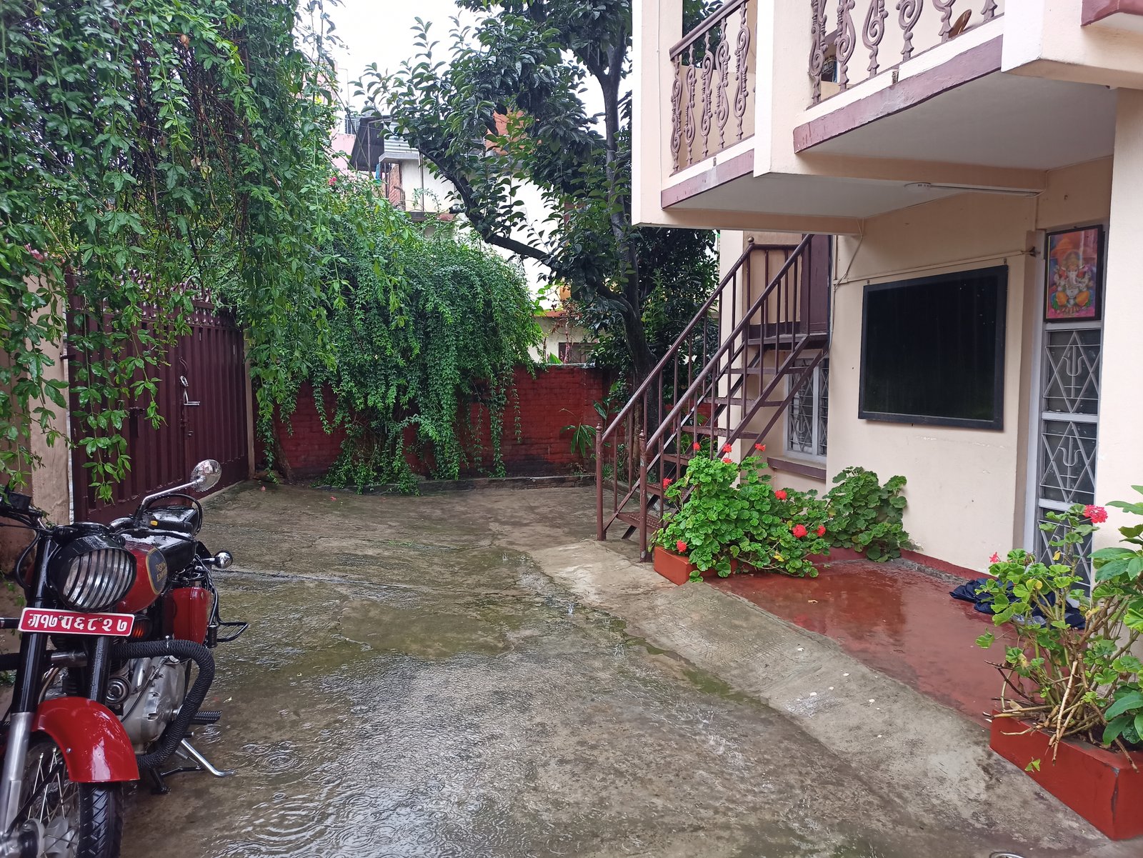 Mid Town Boys Hostel 