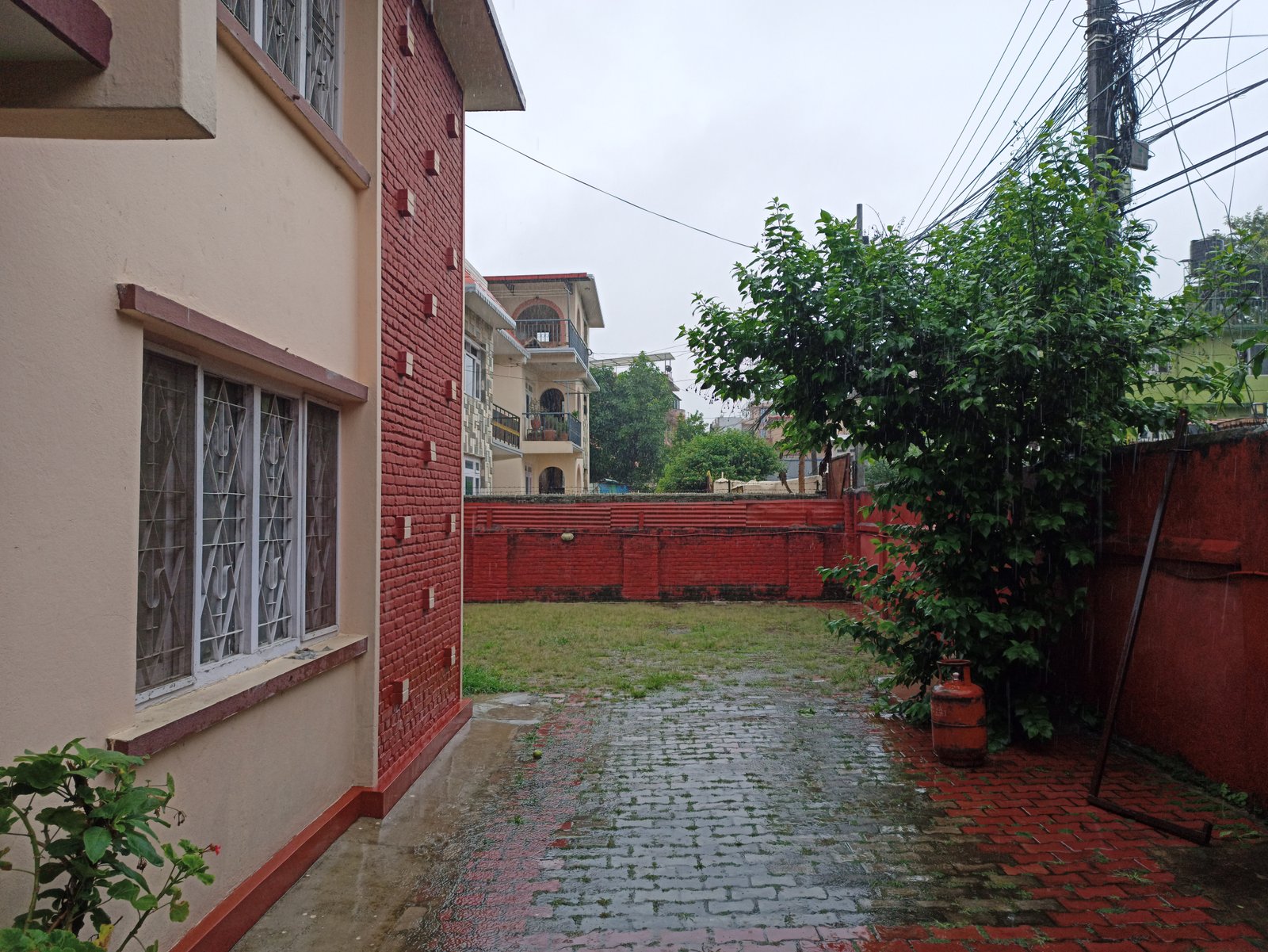 Mid Town Boys Hostel 